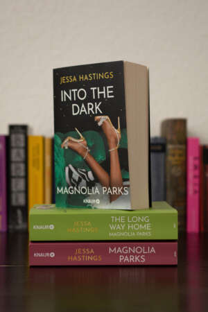 Magnolia Parks: Into The Dark
